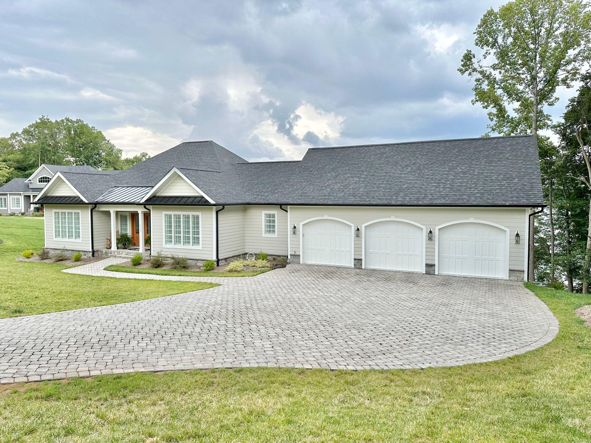 1115 Oakshire Ln, Wirtz, Virginia image 7