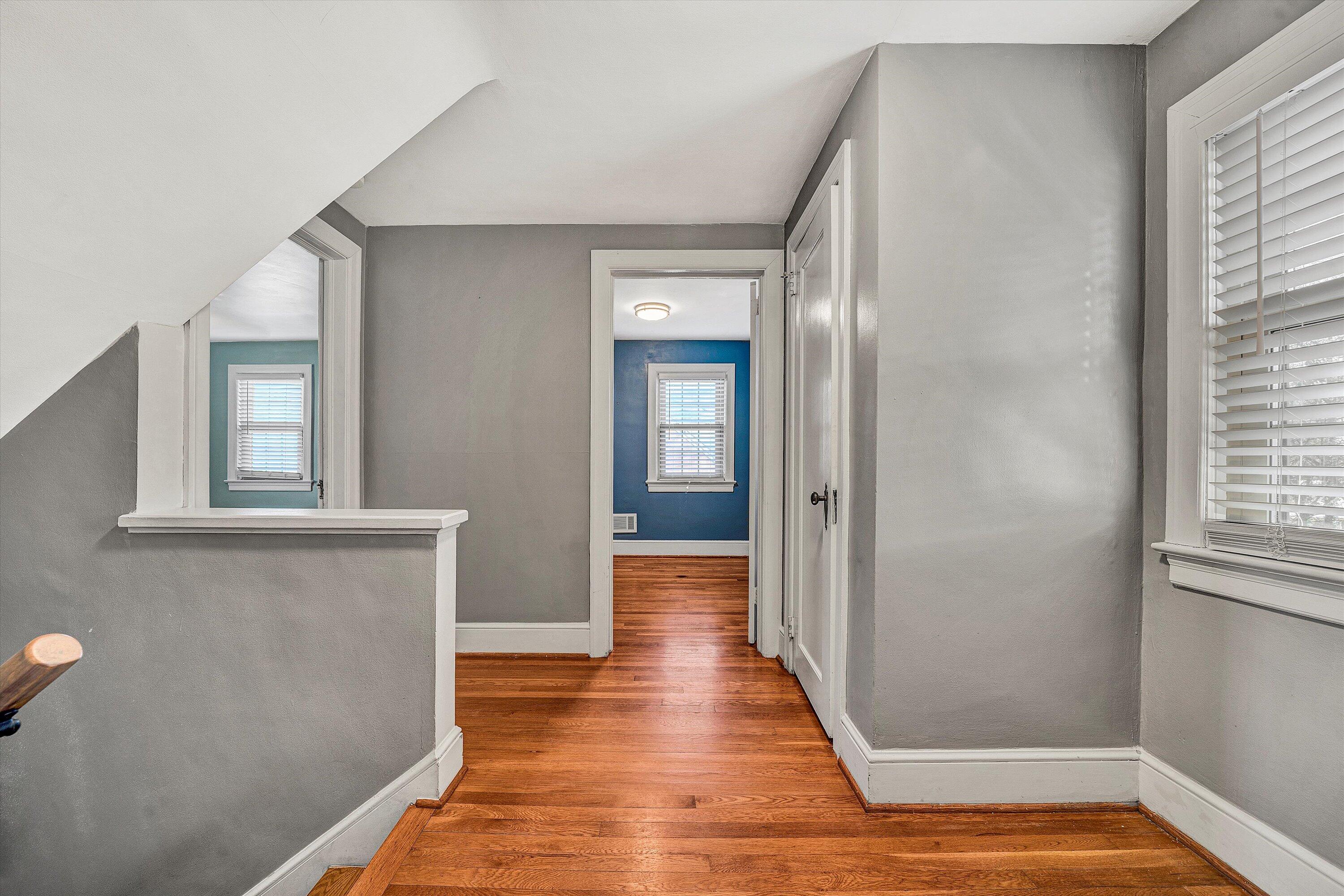 Roanoke, Virginia 24015, United States, 3 Bedrooms Bedrooms, ,2 BathroomsBathrooms,Residential,Pending,28100