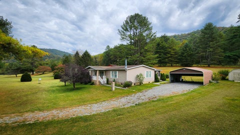 Homes For Sale - 1015 Bolars Draft Rd<br/> Warm Springs, VA 24484