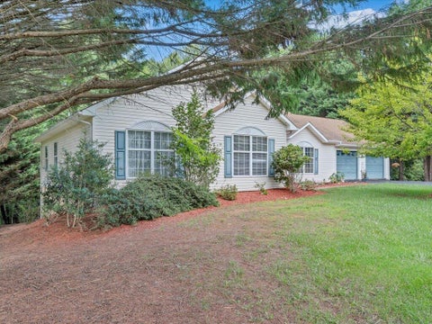 Homes For Sale - 446 Ellsworth Ct<br/> Henry County, Ridgeway, VA 24148