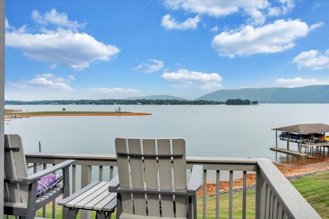 Townhouse For Sale - 897 Ashmeade Rd<br/> Moneta, VA 24121