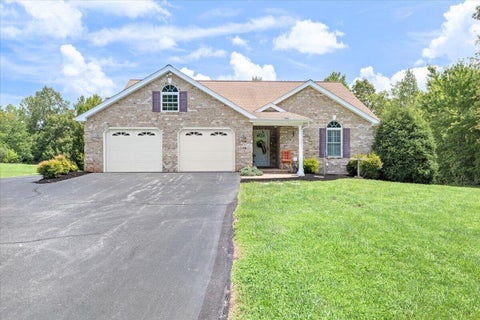 Homes For Sale - 98 Shanleys Loop Loop<br/> Ferrum, VA 24088
