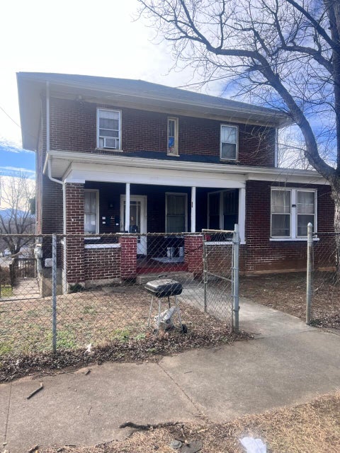 Multifamily For Sale - 1918 Rorer Ave<br/> Roanoke City County, Roanoke, VA 24016
