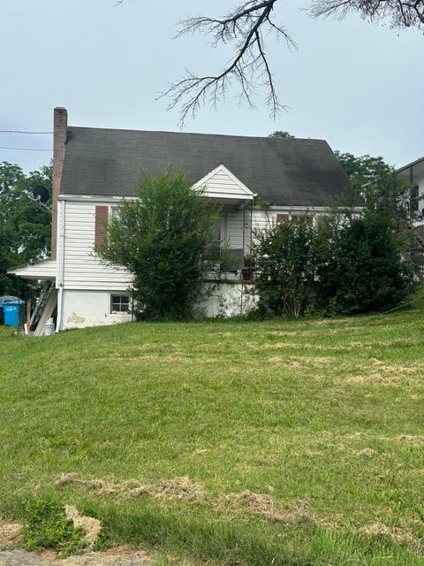 Homes For Sale - 1622 Wayne St<br/> Roanoke City County, Roanoke, VA 24012