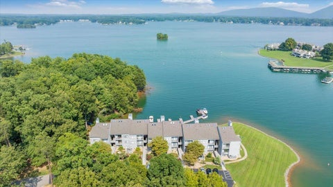 Condo For Sale - 65 Woodbridge Cir #1111<br/> Moneta, VA 24121