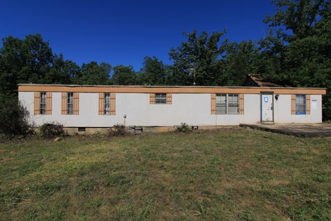 Mobile Home For Sale - 3685 Midway Rd<br/> Pittsylvania County, Gretna, VA 24557