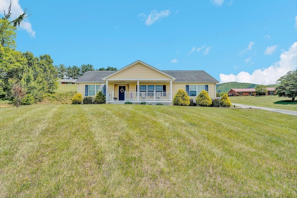19 COOK AVE, ROANOKE, VA 24019 - Image 3a2b3d66a8c5feaabcc5e42840f89b0f/482494776