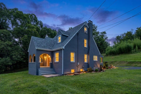 Homes For Sale - 118 E Virginia Ave<br/> Roanoke County, Vinton, VA 24179