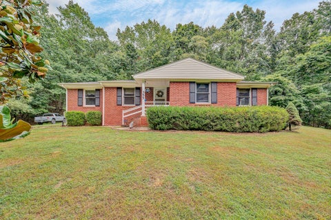 Homes For Sale - 355 Houston Mines Rd<br/> Botetourt County, Troutville, VA 24175
