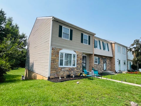 Townhouse For Sale - 2304 Ranch Rd<br/> Roanoke, VA 24017