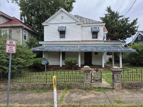 Homes For Sale - 806 Stuart St<br/> Lynchburg, VA 24501