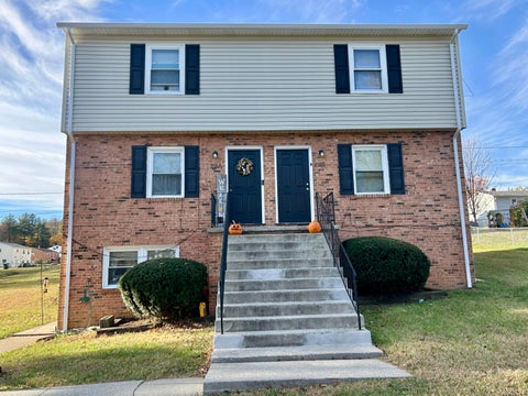 Multifamily For Sale - 916 Pyrtle Dr #A, B AND C<br/> Salem, VA 24153