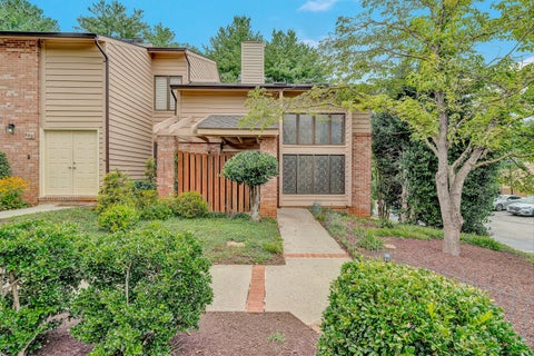 Condo For Sale - 101 Windward Dr<br/> Roanoke, VA 24018