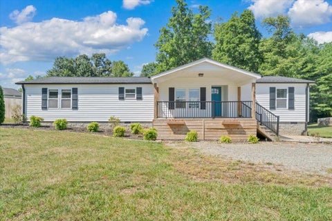 Mobile Home For Sale - 2748 Taylors Rd<br/> Boones Mill, VA 24065