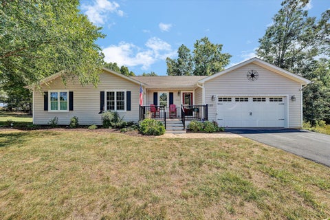 Homes For Sale - 1089 Marie Dr<br/> Huddleston, VA 24104