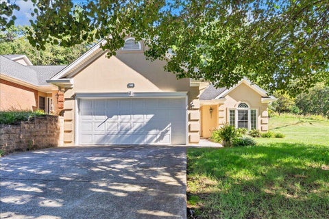 Townhouse For Sale - 505 Deer Ridge Ln<br/> Vinton, VA 24179