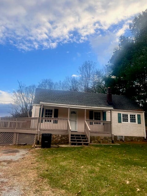 Homes For Sale - 7030 Mount Chestnut Rd<br/> Roanoke County, Roanoke, VA 24018