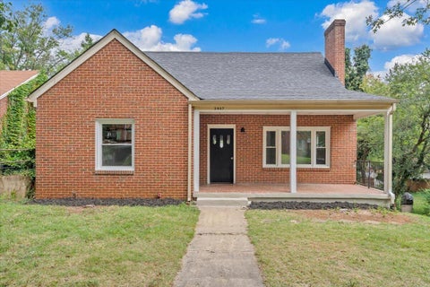 Homes For Sale - 3407 Greenland Ave<br/> Roanoke, VA 24012