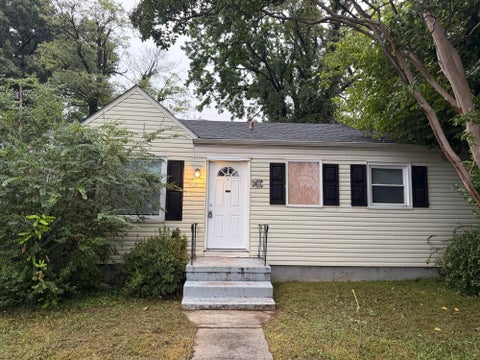 Homes For Rent - 4017 Virginia Ave<br/> Roanoke, VA 24017