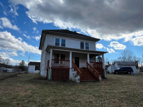 Homes For Sale - 49 Holcombe Ave<br/> Craig County, New Castle, VA 24127