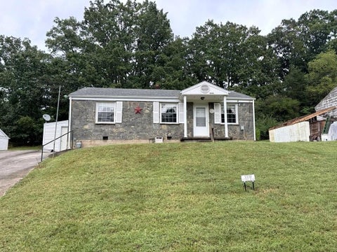 Homes For Sale - 3330 Sunset Rd<br/> Henry County, Collinsville, VA 24078