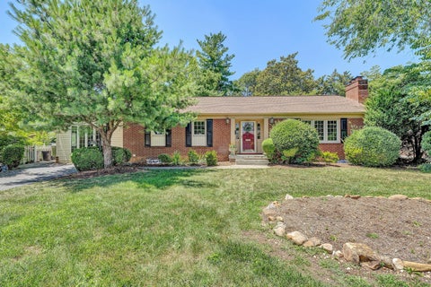 Homes For Sale - 423 Highfield Rd<br/> Salem, VA 24153