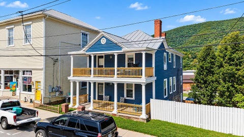Homes For Sale - 19837 Main St<br/> Buchanan, VA 24066