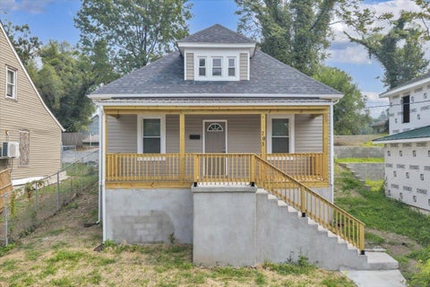 Homes For Sale - 703 Harrison Ave<br/> Roanoke City County, Roanoke, VA 24016