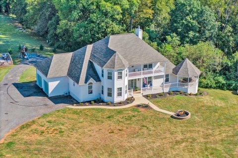 Homes For Sale - 10 Wilkerson Rd<br/> Franklin County, Wirtz, VA 24184