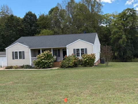 Homes For Sale - 1206 Airport Rd<br/> Moneta, VA 24121