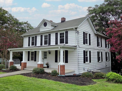 Homes For Sale - 654 Old Vinton Mill Rd<br/> Roanoke City County, Roanoke, VA 24012