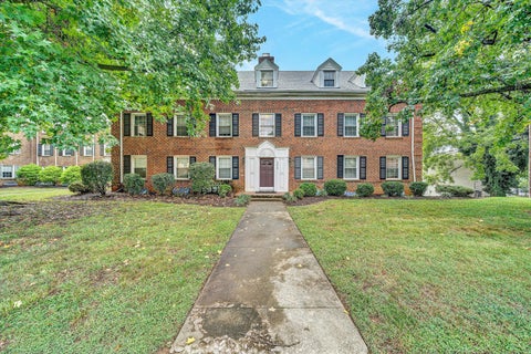 Condo For Sale - 2415 Longview Ave #APT 2<br/> Roanoke, VA 24014