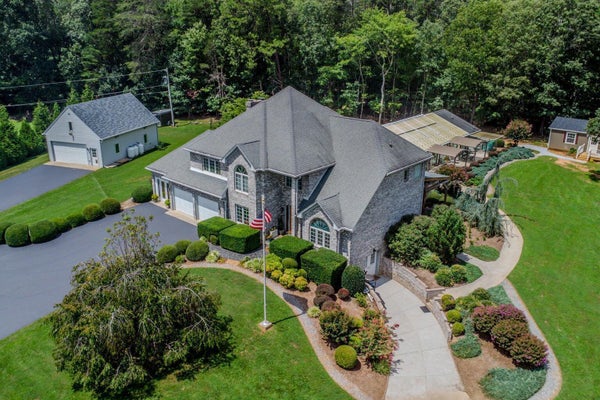 1193 YARROW RD, BEDFORD, VA 24523 - Image b00bdb26e59d6cd72754e214312b978b/1921774167