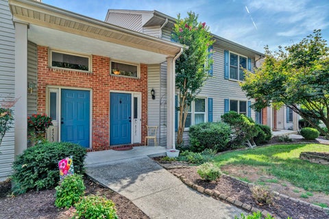 Townhouse For Sale - 4721 Oakcliff Dr<br/> Roanoke, VA 24018