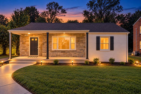 2416 BRANDON AVE SW, ROANOKE, VA 24015 - Image b118c4f652ce8490d74c6bc9bf76f086/2016539617