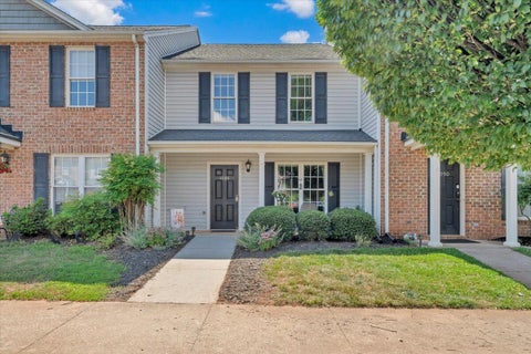 Townhouse For Sale - 1086 Haymore Dr<br/> Bedford County County, Moneta, VA 24121