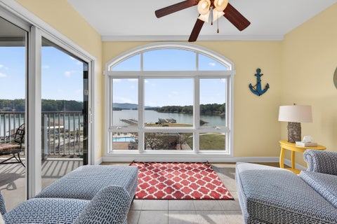 Condo For Sale - 1217 Graves Harbor Trl #122<br/> Huddleston, VA 24104