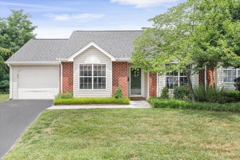 Townhouse For Sale - 6965 Black Walnut Ct<br/> Roanoke County, Roanoke, VA 24019