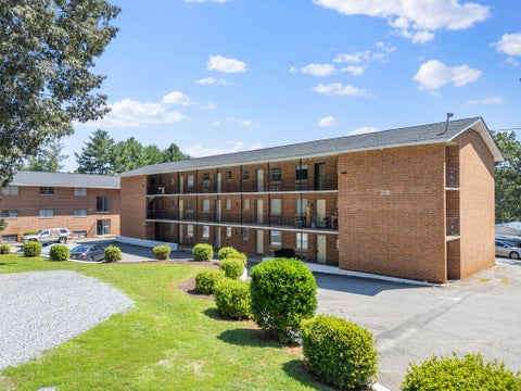 Apartment For Rent - 200 Ridge View Ln #APT  44<br/> Bassett, VA 24055