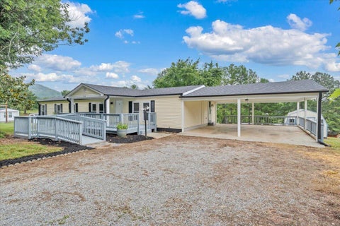 Mobile Home For Sale - 104 Fresh Meadow Ln<br/> Bedford County County, Vinton, VA 24179