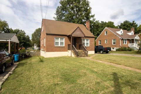 Homes For Rent - 2424 Floraland Dr<br/> Roanoke, VA 24012