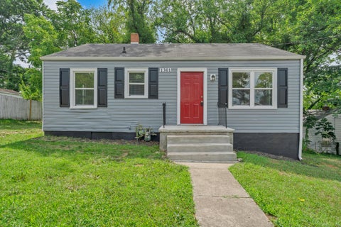 Homes For Sale - 1301 Monroe St<br/> Roanoke City County, Roanoke, VA 24017