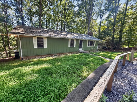 200 RETREAT LN, HUDDLESTON, VA 24104 - Image d11bca7b5442d6e07c8c71b5064bd8b0/3398206855