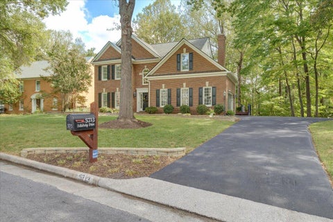 Homes For Sale - 5713 Salisbury Dr<br/> Roanoke, VA 24018