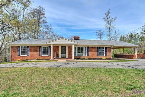Homes For Sale - 731 Bassett Heights Rd<br/> Henry County, Bassett, VA 24055