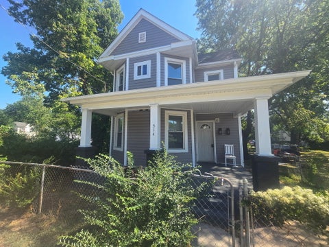 Apartment For Rent - 514 9th St #B<br/> Roanoke, VA 24013