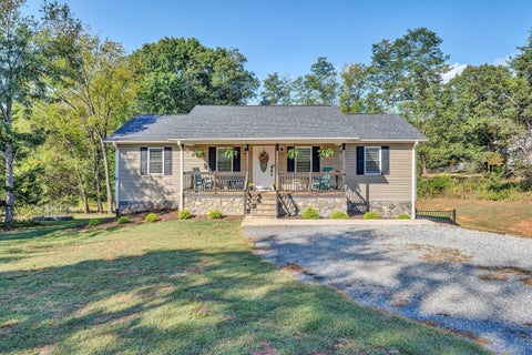 Homes For Sale - 2358 Twin Lake Dr<br/> Bedford, VA 24523