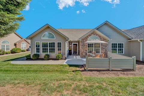 Condo For Sale - 5472 Orchard Villas Cir<br/> Roanoke, VA 24019