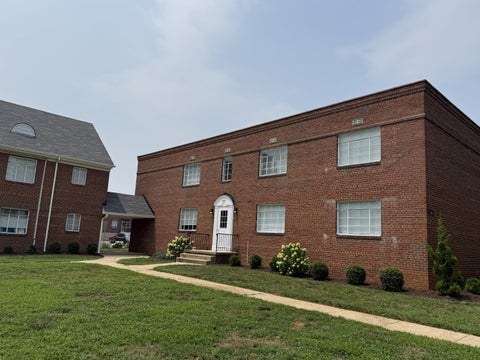Apartment For Rent - 2340 Denniston Ave #65<br/> Roanoke, VA 24015
