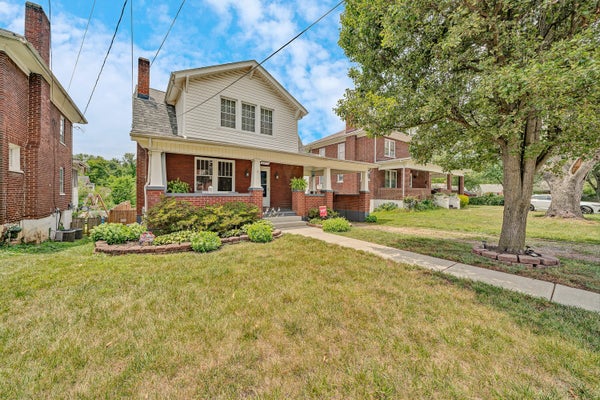 2710 HILLCREST AVE NW, ROANOKE, VA 24012 - Image eb1c5eeb18efc23a86caab81eafaa8d3/2478596675